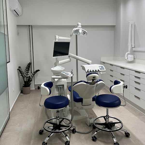 ΒΑΓΔΟΥΤΗ ΓΕΩΡΓΙΑ DDS, MSc - PERIO & ORTHO: Φωτογραφίες & Βίντεο