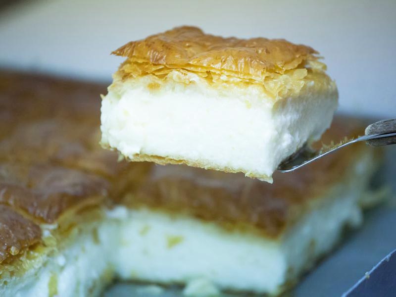 Galaktomboureko (Greek custard pie)