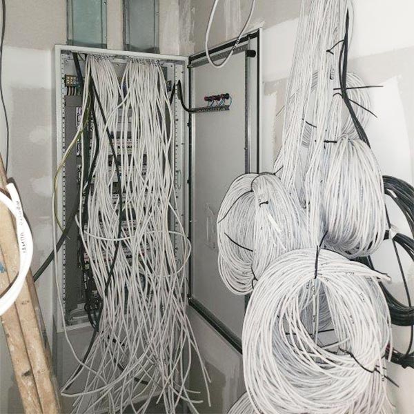 V&T ELECTROTECHNIC EE: Φωτογραφίες & Βίντεο