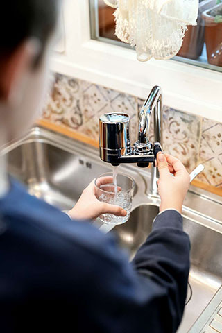 WATERPIK INSTAPURE ATLAS FILTRI - KATSAROS K. & SIA IKE: Φωτογραφίες & Βίντεο