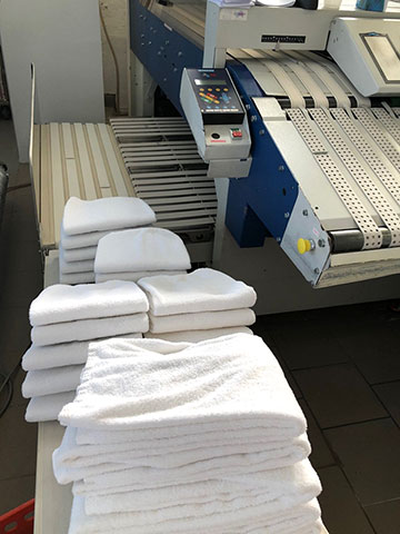 WHITE WIND LAUNDRY: Φωτογραφίες & Βίντεο
