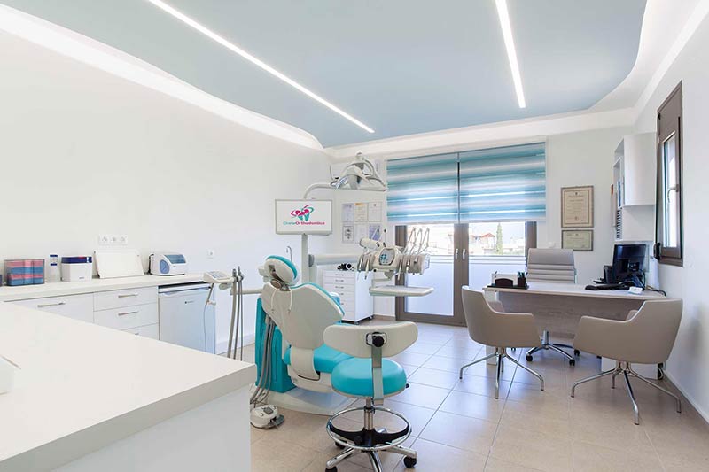 ΞΗΡΟΥΧΑΚΗ ΦΑΙΔΡΑ - CRETEORTHODONTICS: Φωτογραφίες & Βίντεο