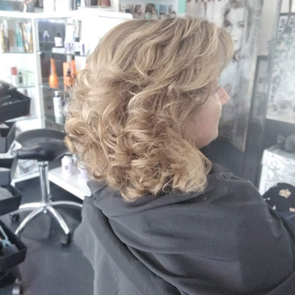 XRISTINA EXCLUSIVE HAIRDRESSERS: Φωτογραφίες & Βίντεο
