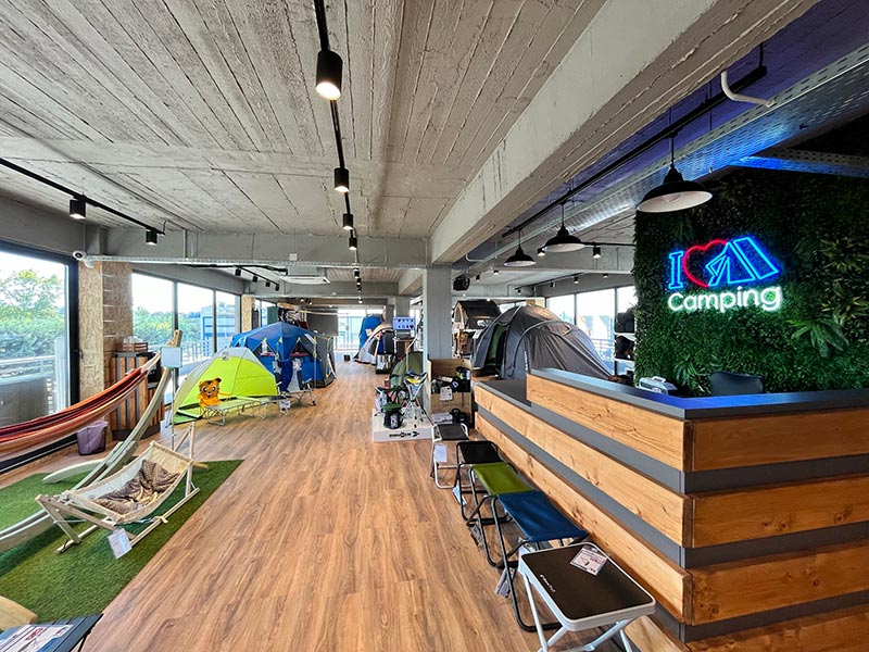 ZAMPETAS CAMPING MEGASTORE: Φωτογραφίες & Βίντεο