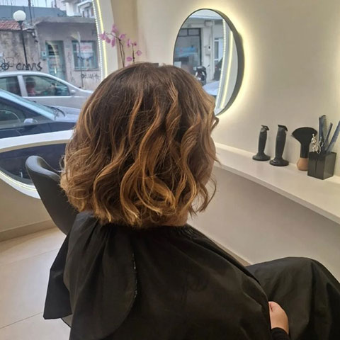 ZOE HAIR SALON: Φωτογραφίες & Βίντεο