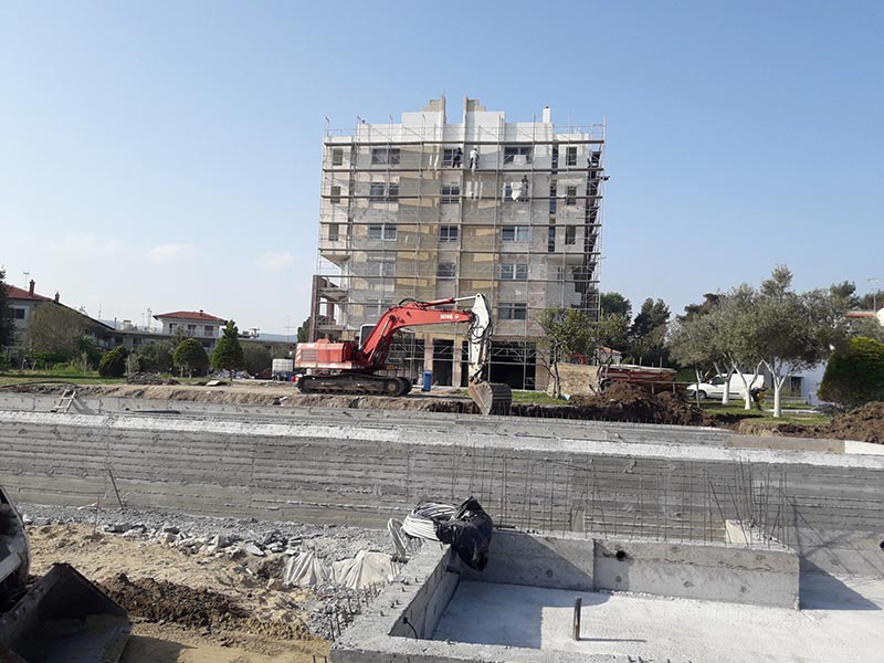 ZORMPAS MICHALIS KAI YIOI: Φωτογραφίες & Βίντεο