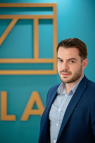 ZT LAW TSOMPANOGLOU DOMNA - ZACHARAKI FANI: Φωτογραφίες & Βίντεο