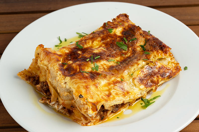 À TABLE: Φωτογραφίες & Βίντεο